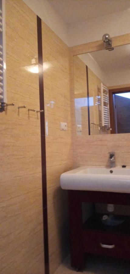 Azzurro Hotel Łukęcin Buitenkant foto